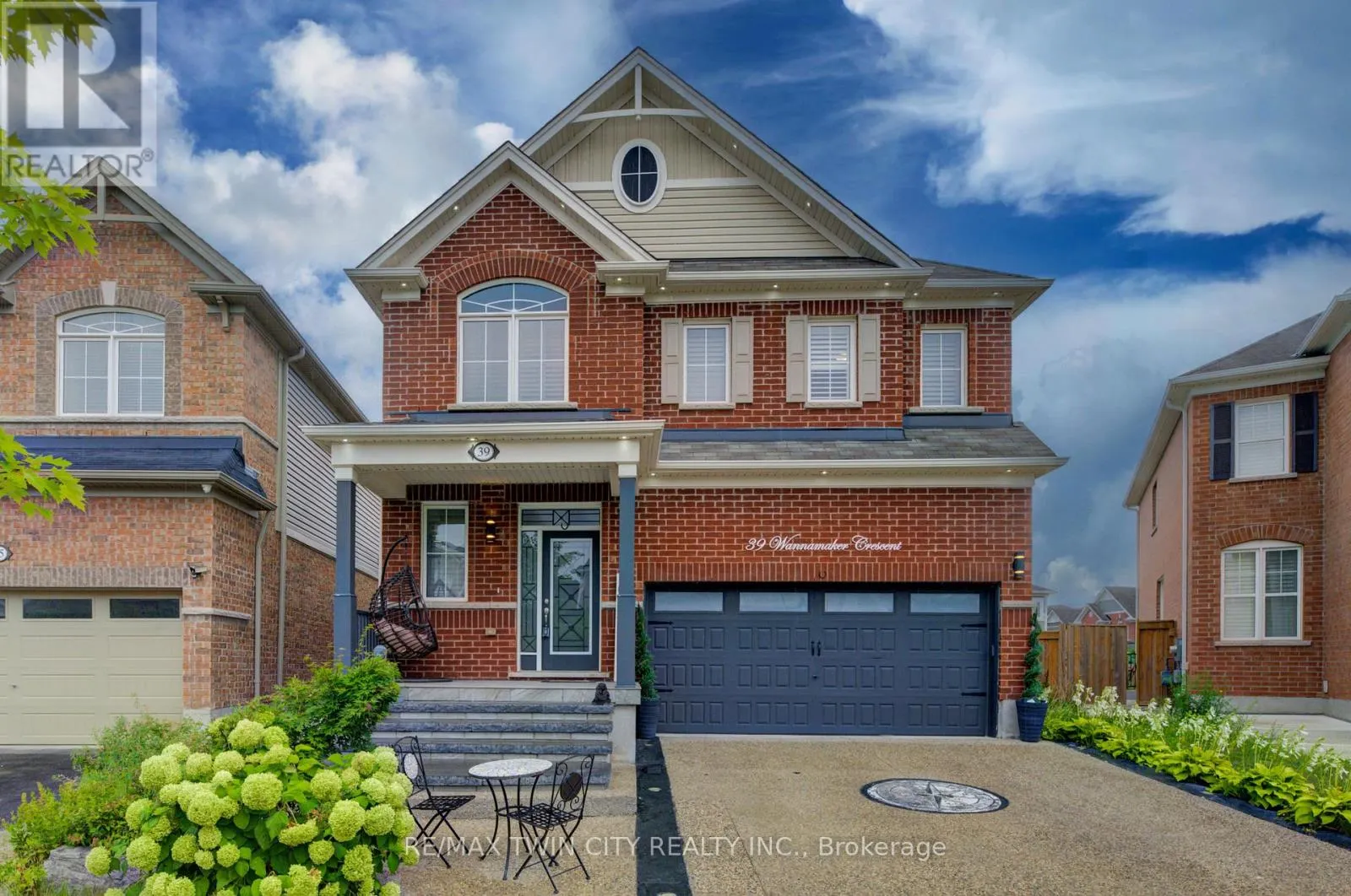 39 WANNAMAKER CRESCENT
