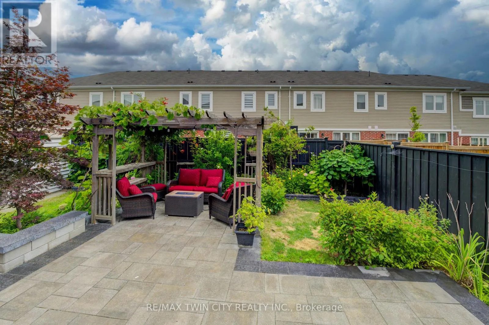 39 WANNAMAKER CRESCENT
