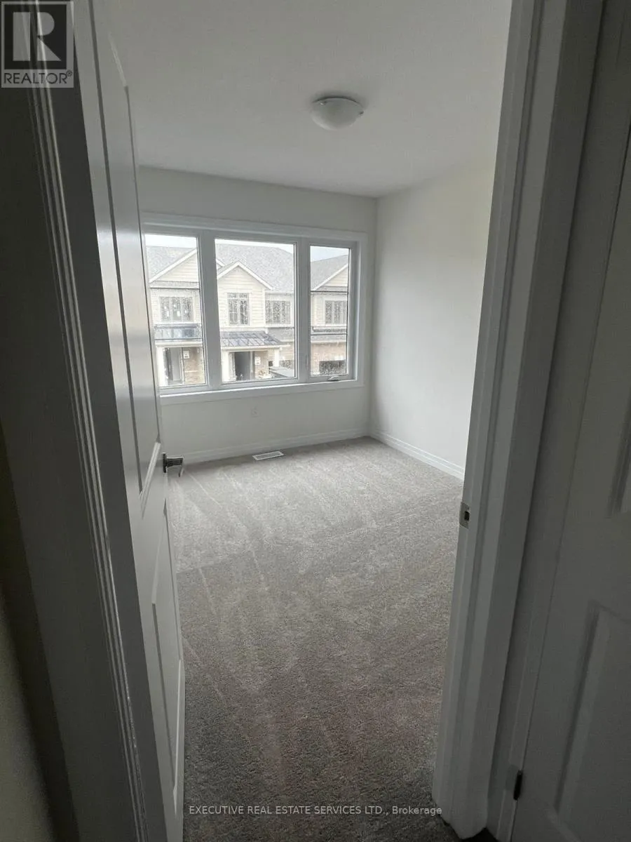 16 - 15 BLACKLOCK STREET