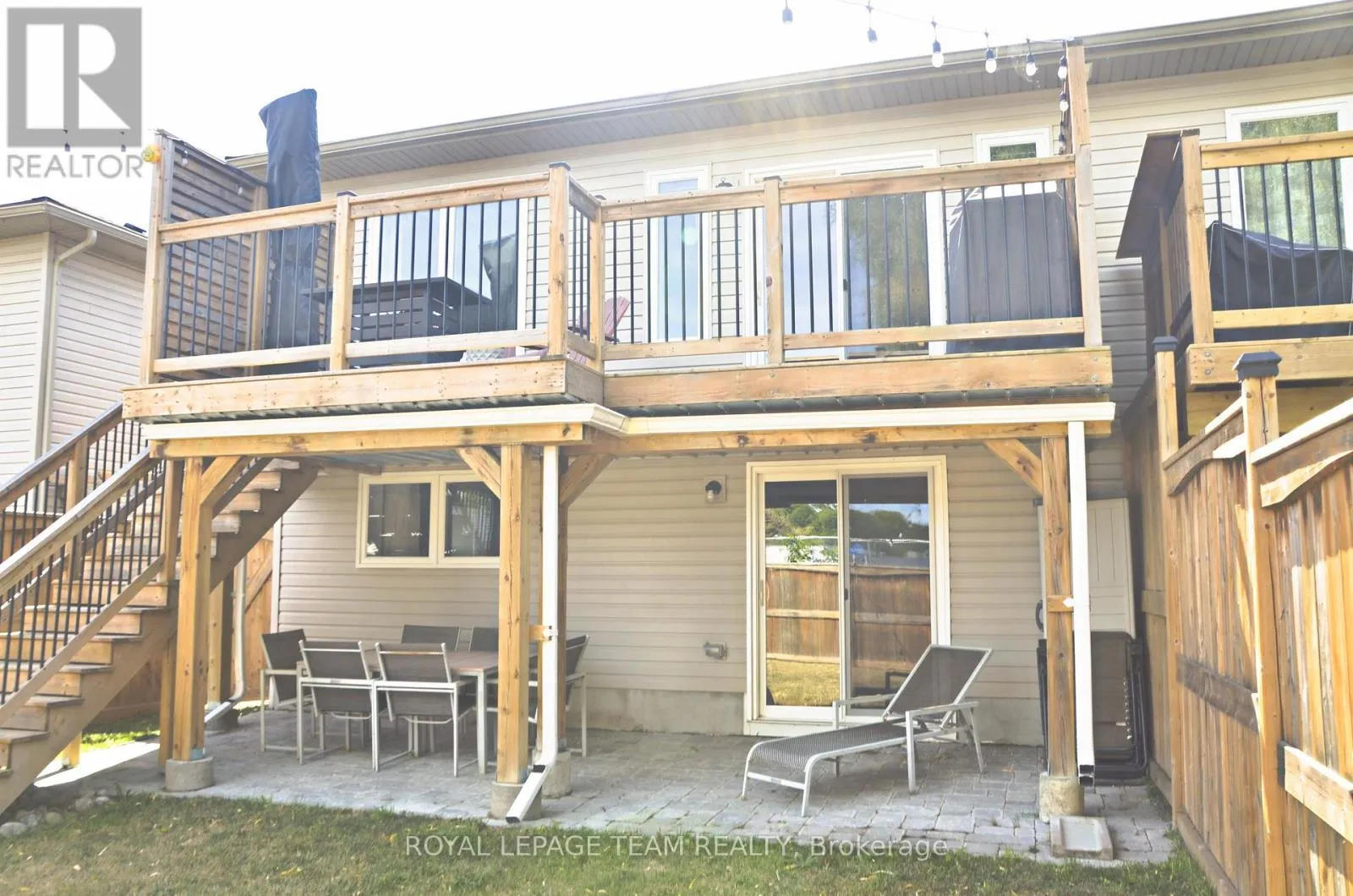 13A CENTRE STREET N