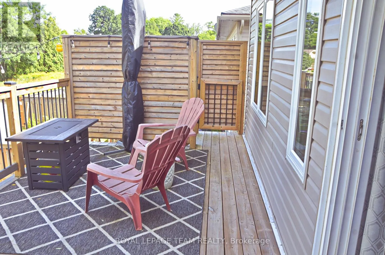 13A CENTRE STREET N