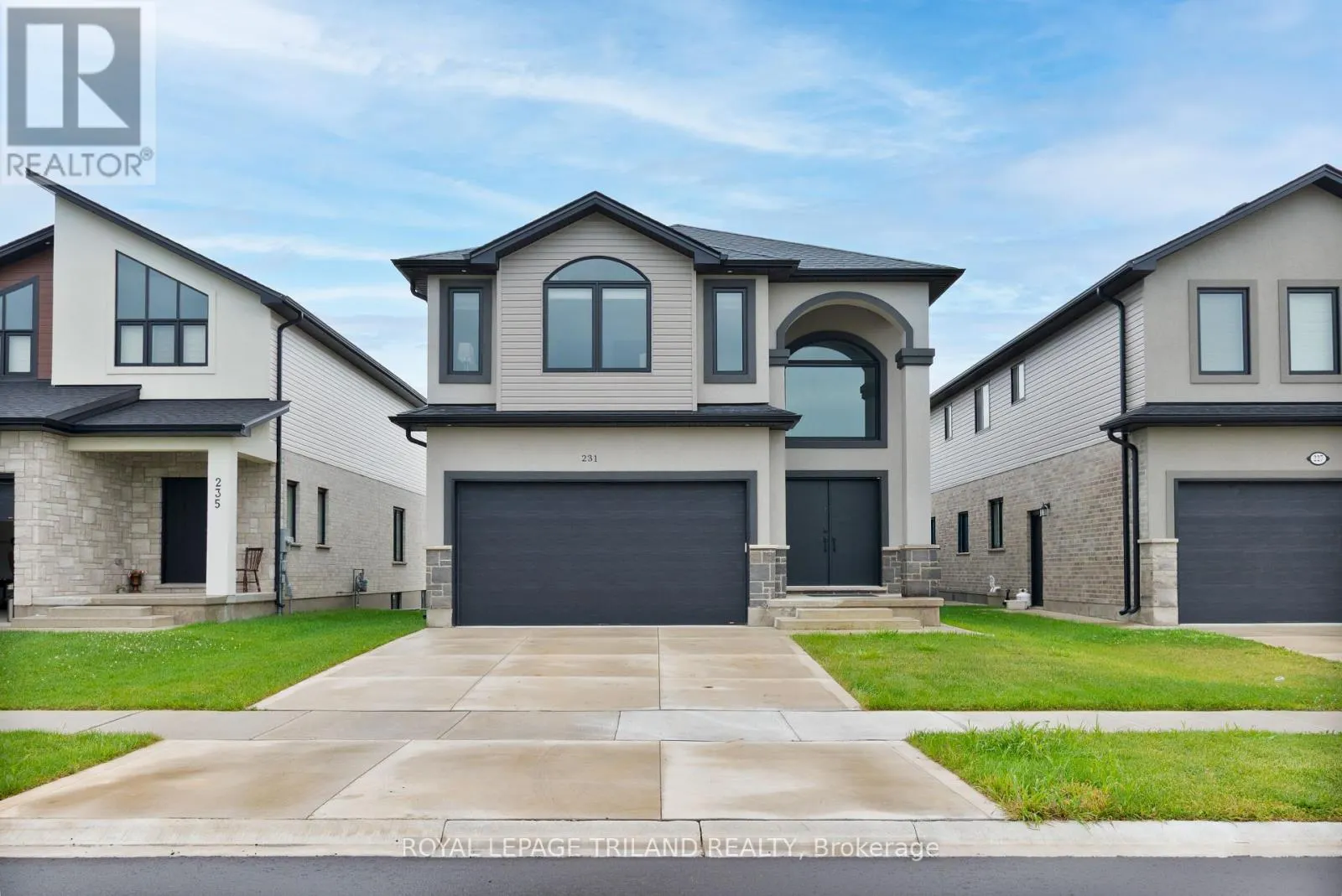 231 ROY MCDONALD DRIVE S