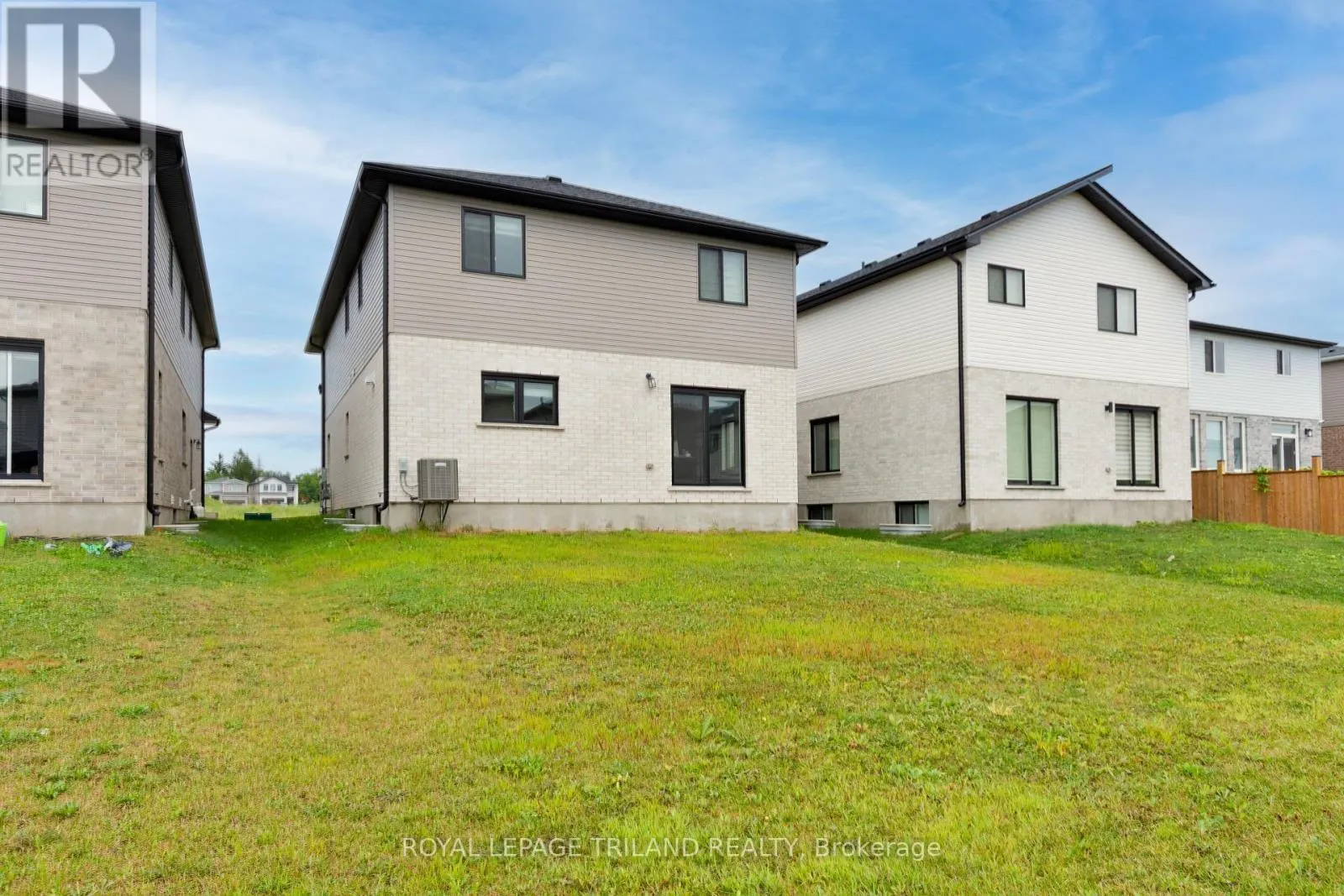 231 ROY MCDONALD DRIVE S