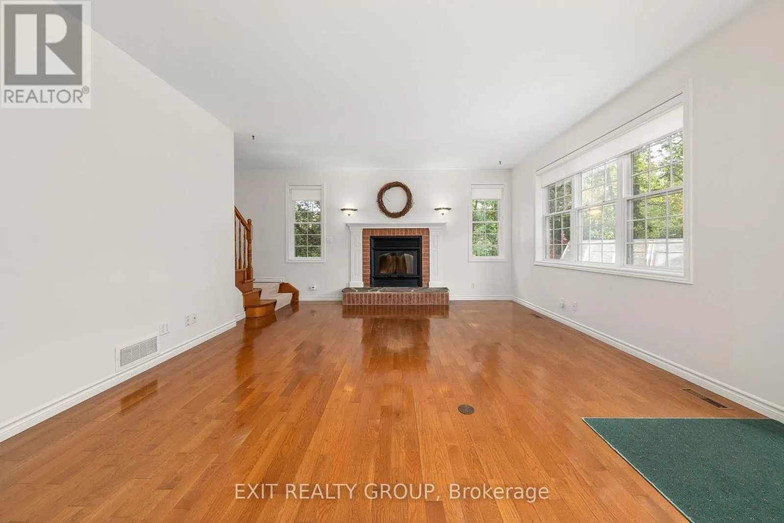 164 BAY BREEZE STREET