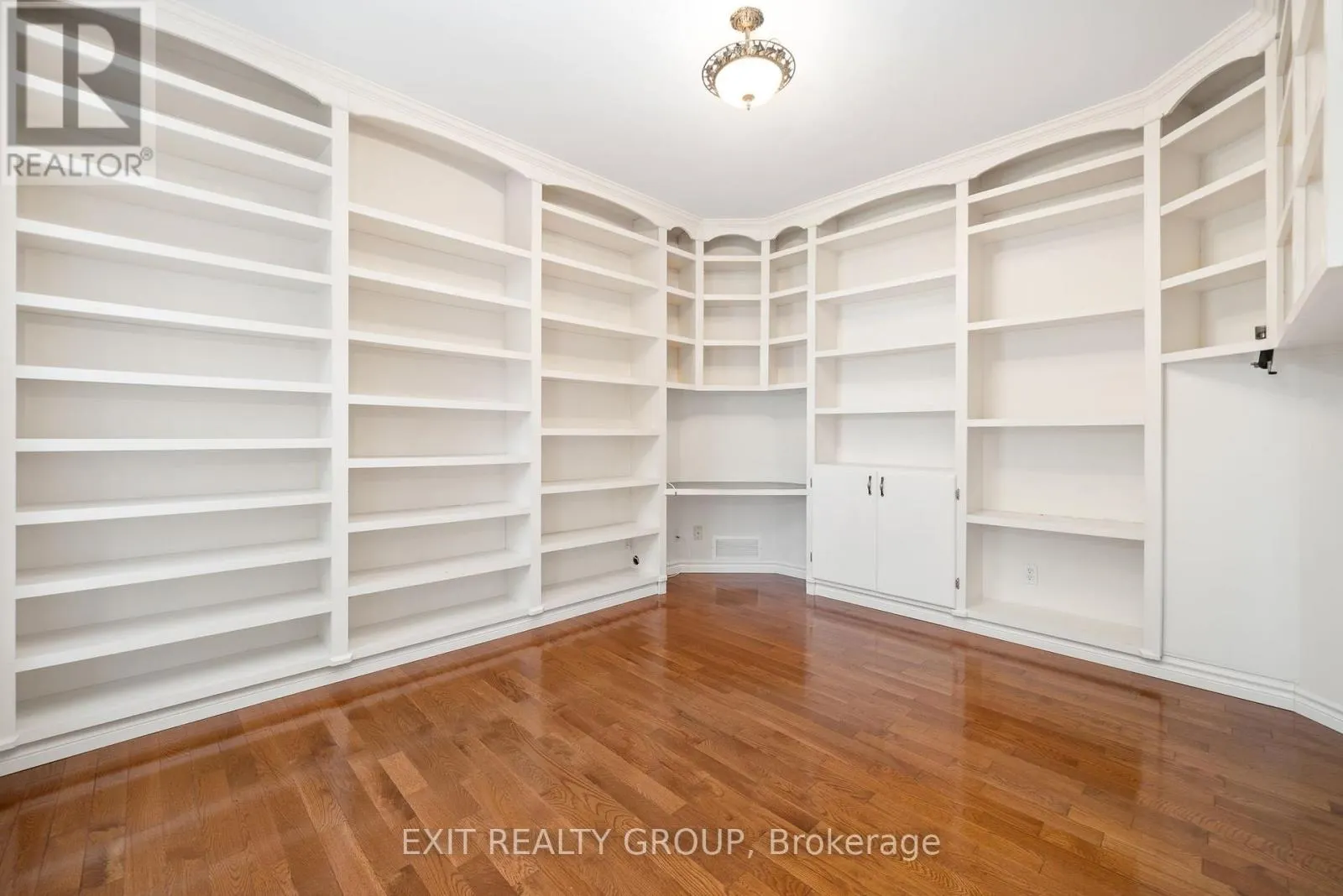164 BAY BREEZE STREET