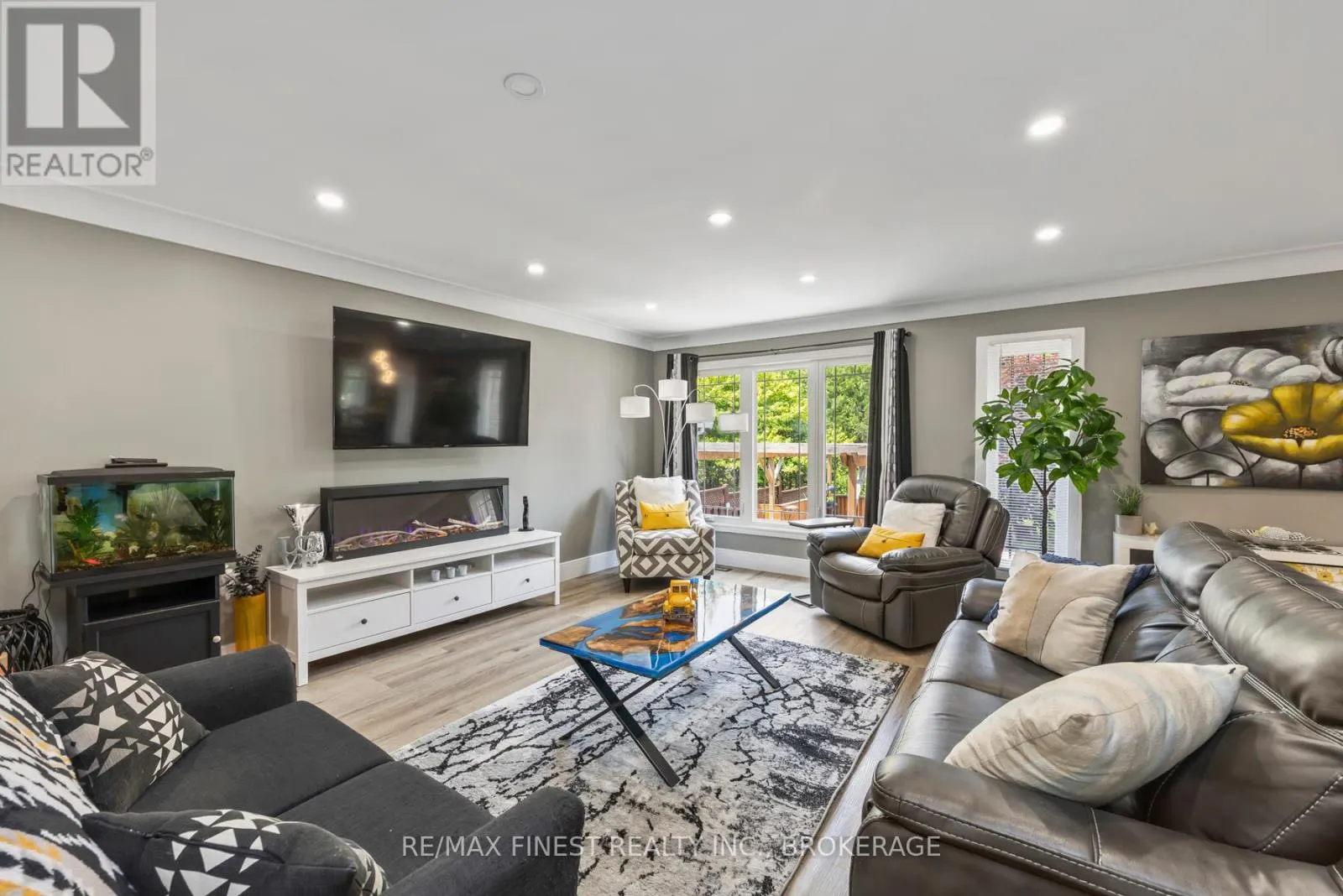 1303 ROCKWOOD DRIVE