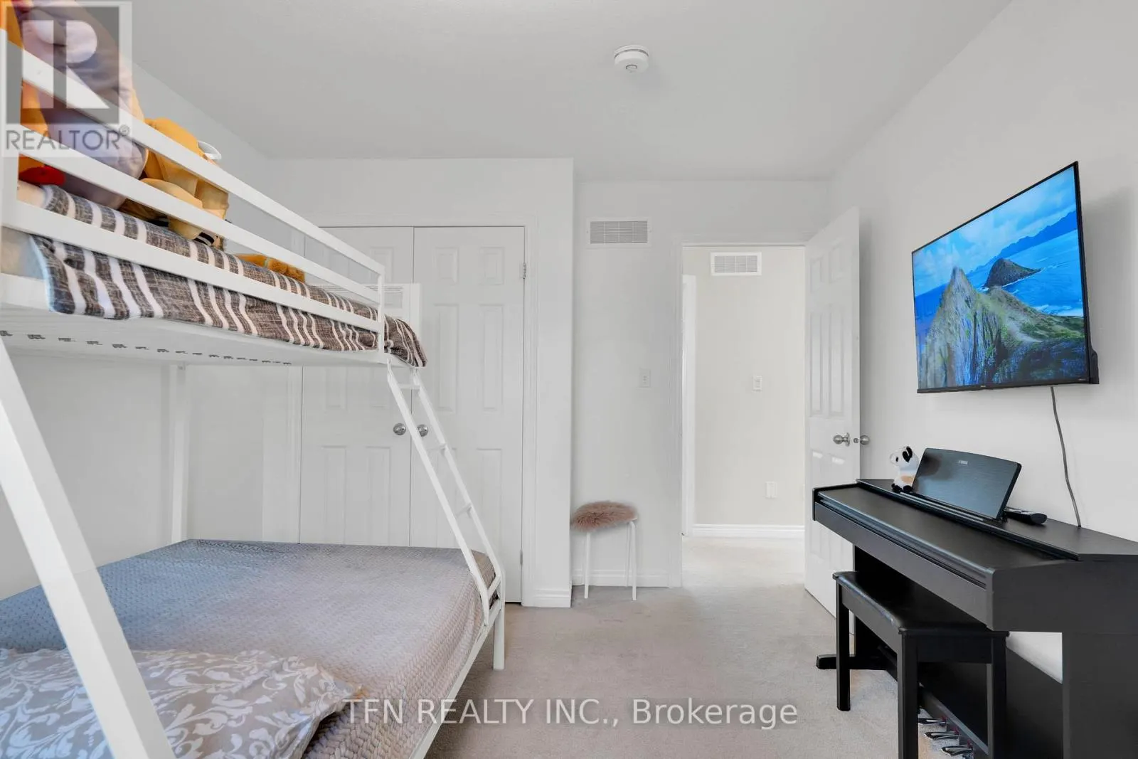 5 - 73 MEDICI LANE