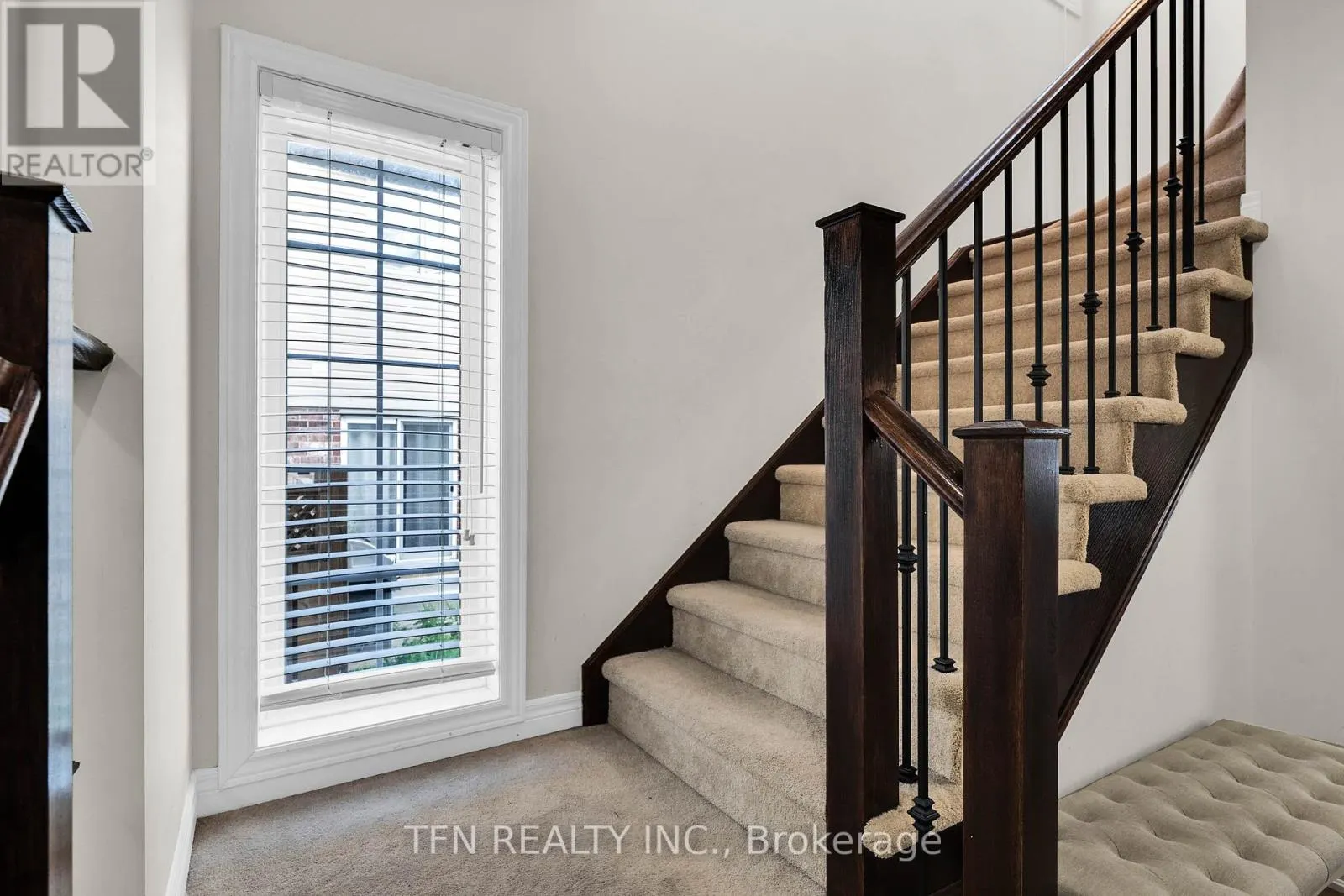 5 - 73 MEDICI LANE
