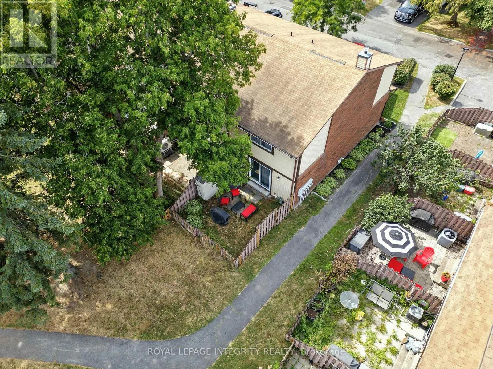 1 BANEBERRY CRESCENT