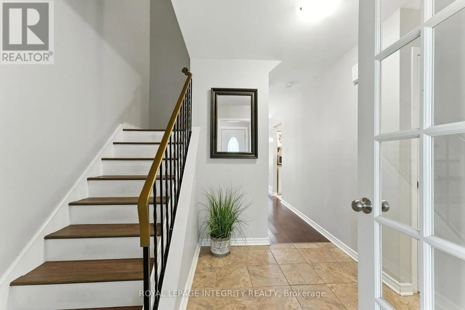 1 BANEBERRY CRESCENT
