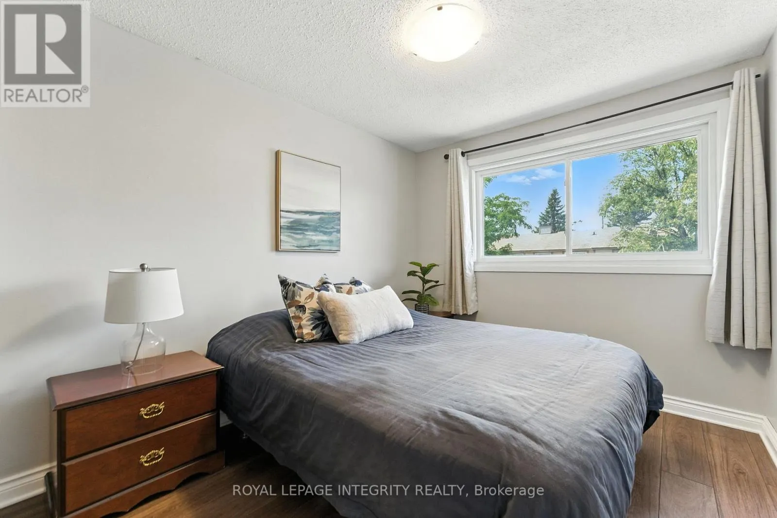 1 BANEBERRY CRESCENT