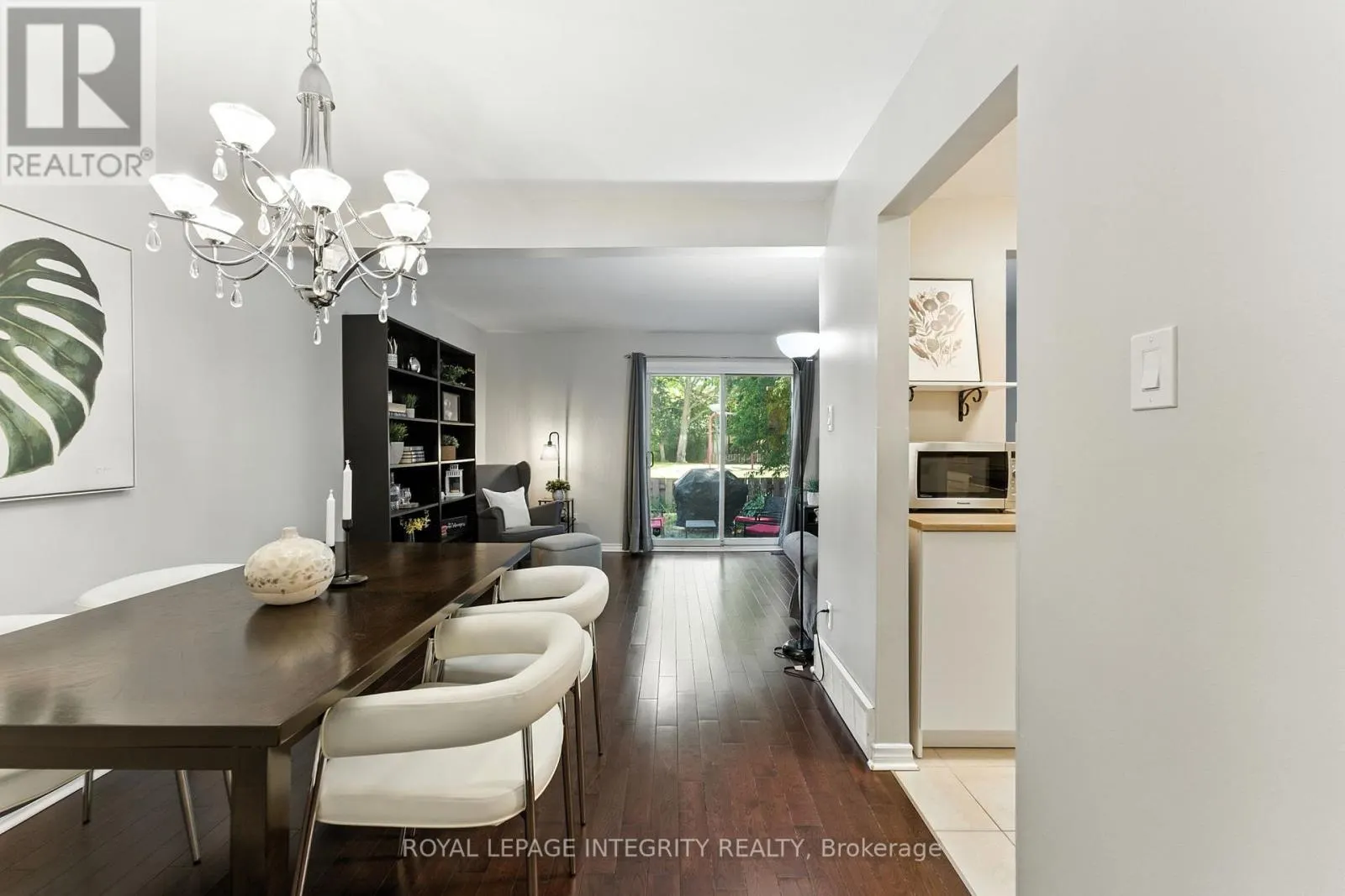 1 BANEBERRY CRESCENT