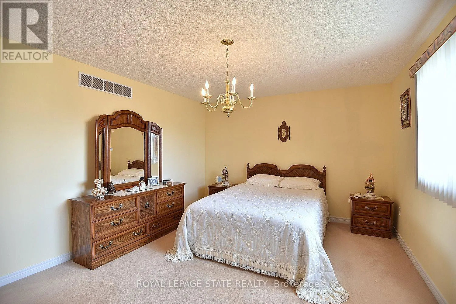 13 CHIANTI CRESCENT