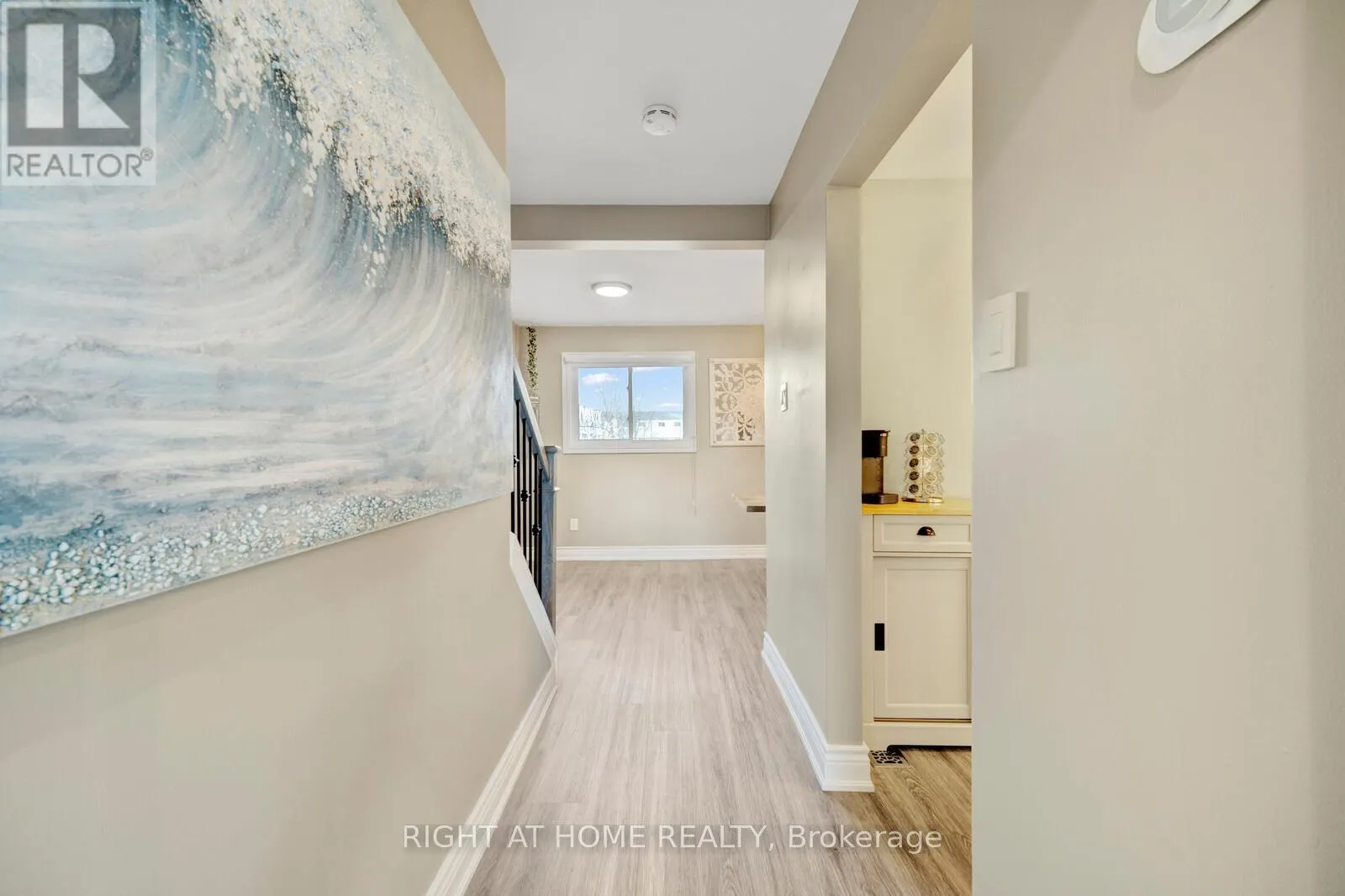 3 - 985 LIMERIDGE ROAD E