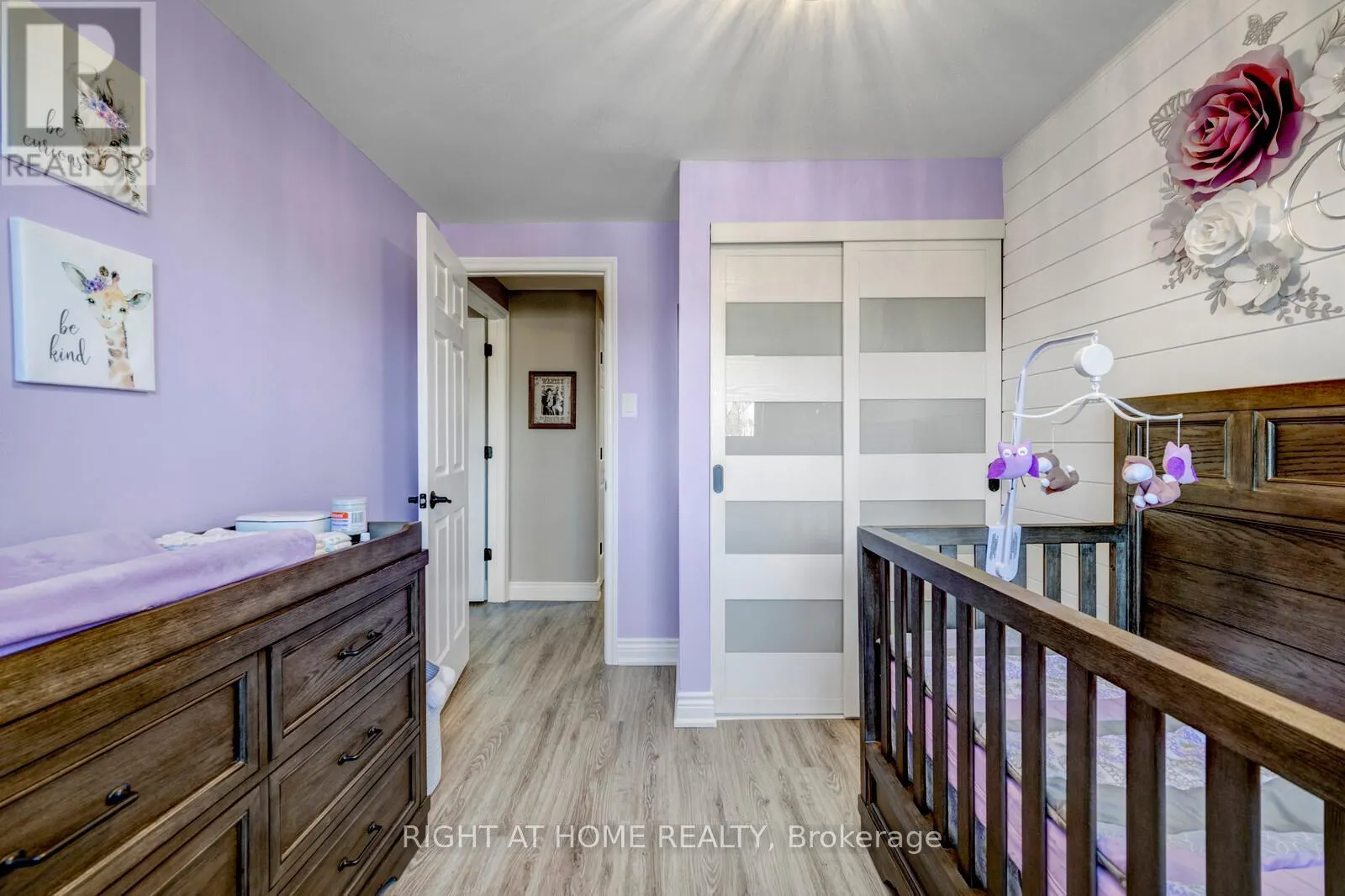 3 - 985 LIMERIDGE ROAD E