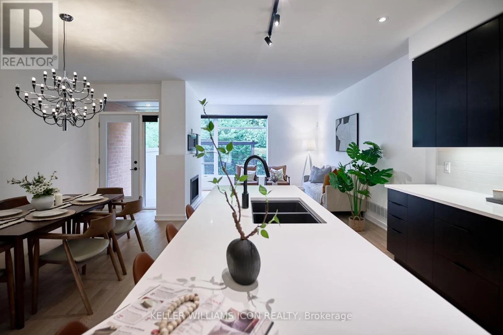 192 LARIMAR CIRCLE