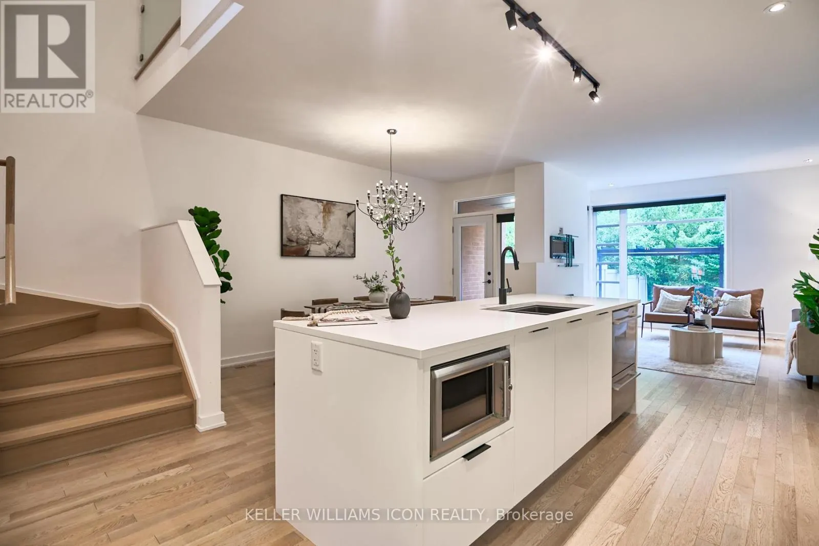 192 LARIMAR CIRCLE