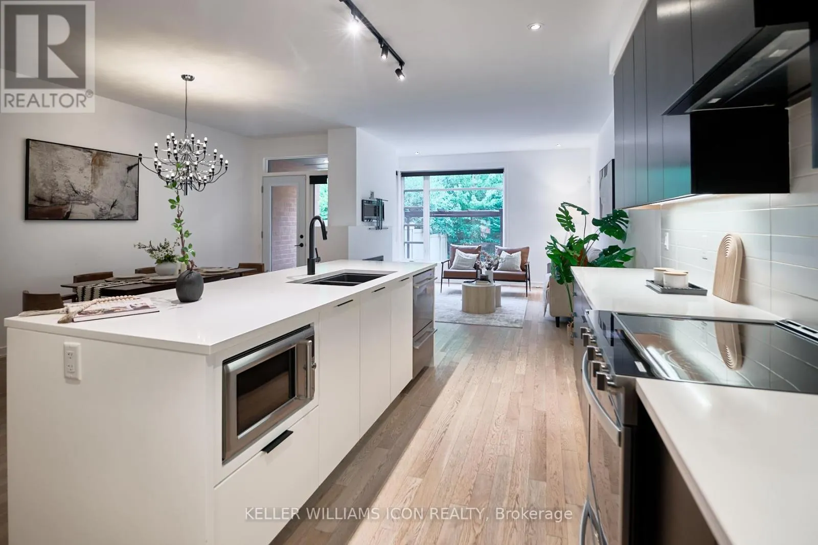 192 LARIMAR CIRCLE