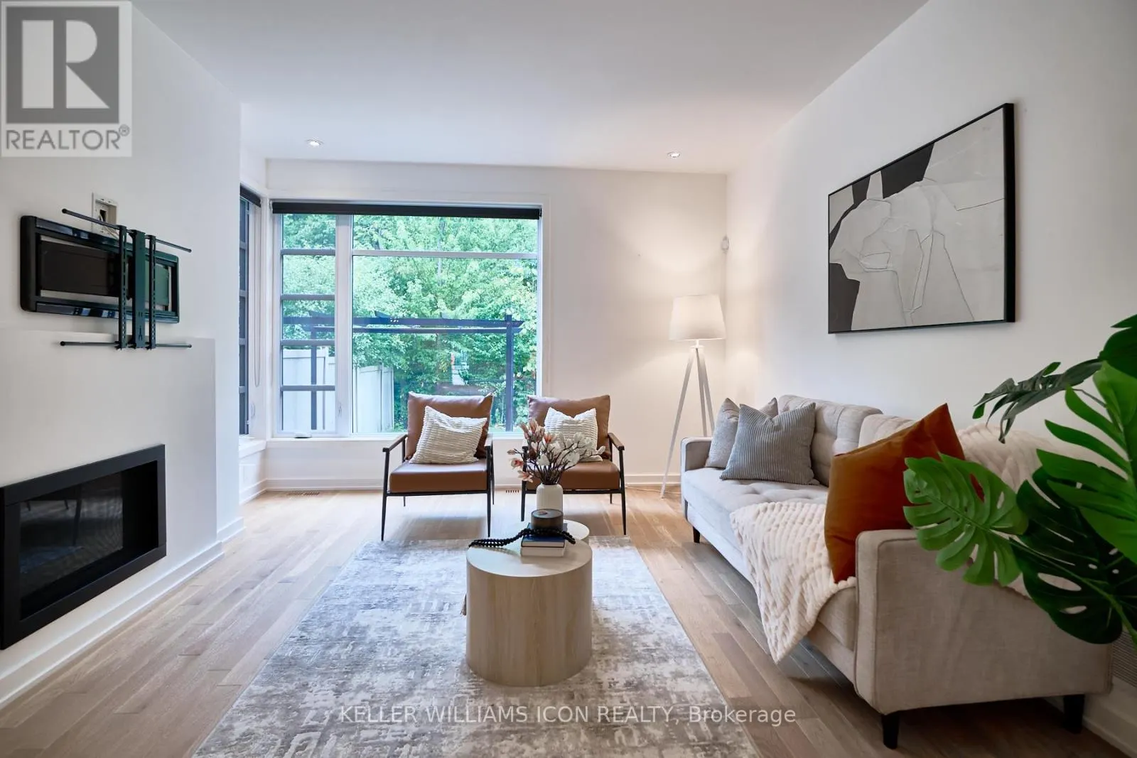 192 LARIMAR CIRCLE