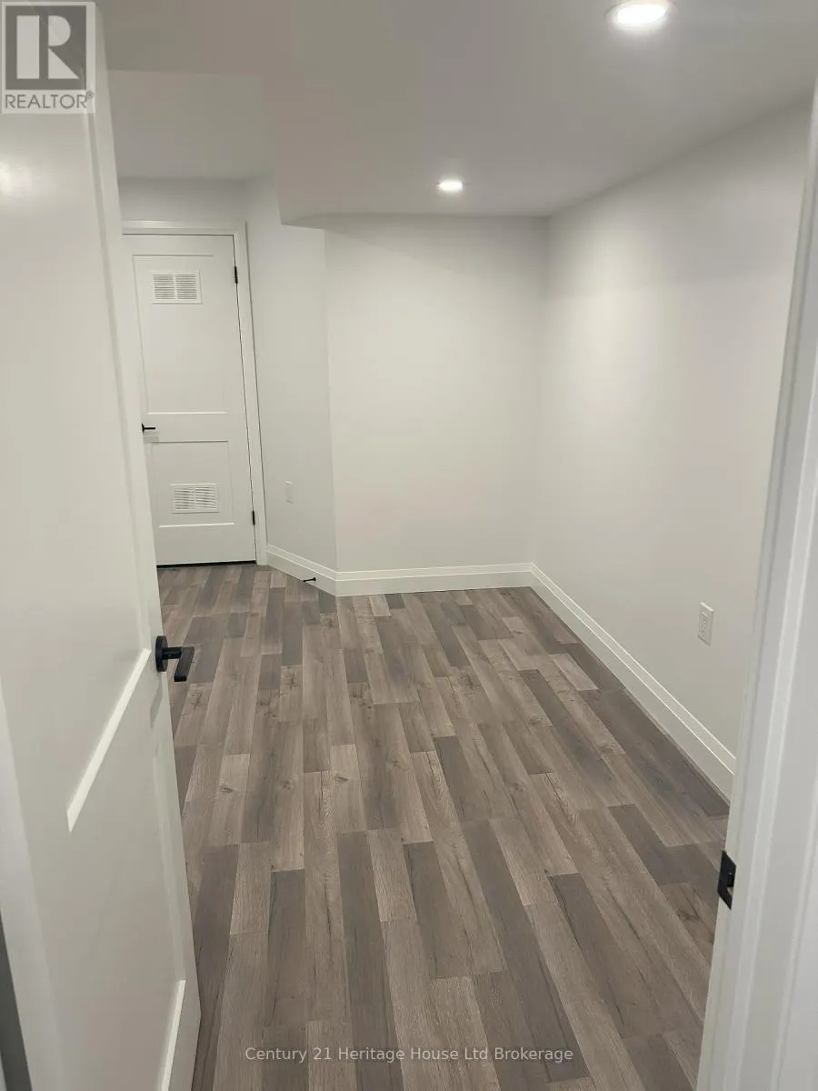 2 - 30 ZEFFER PLACE, #2