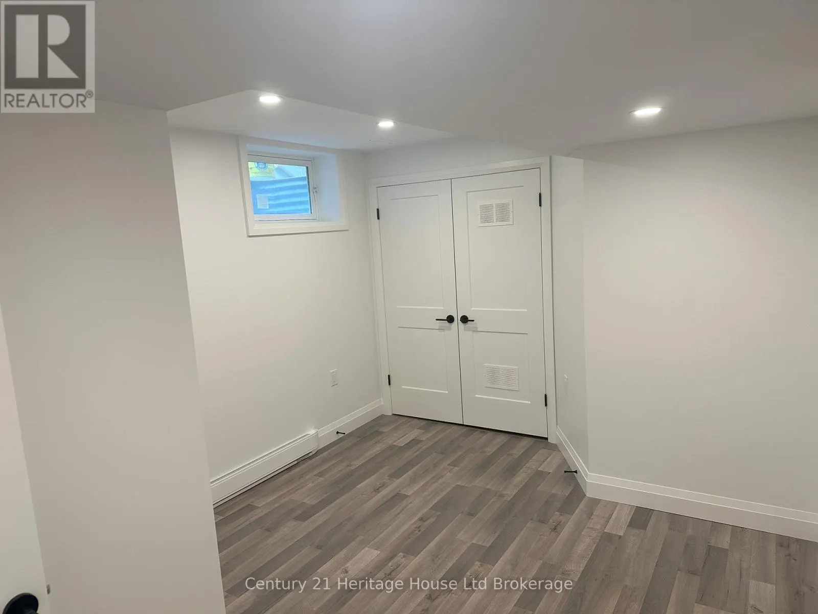 2 - 30 ZEFFER PLACE, #2