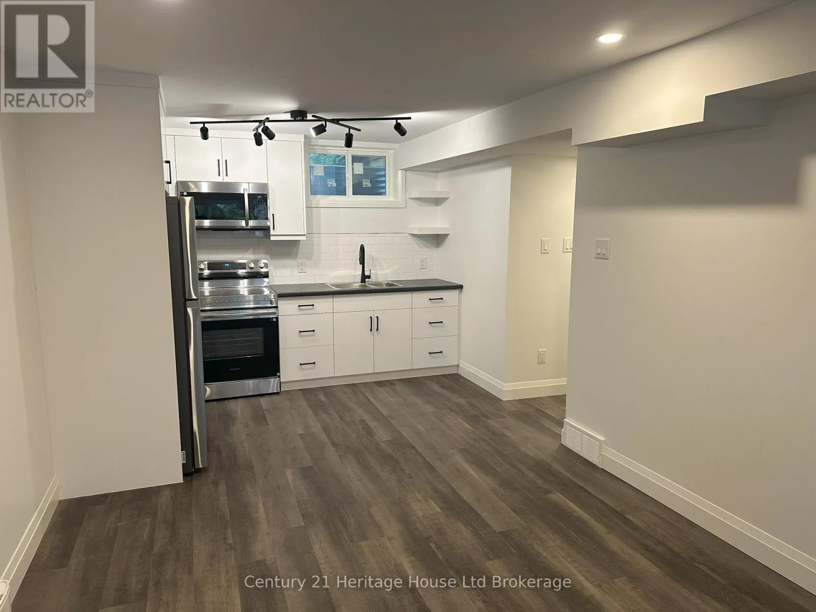 2 - 30 ZEFFER PLACE, #2