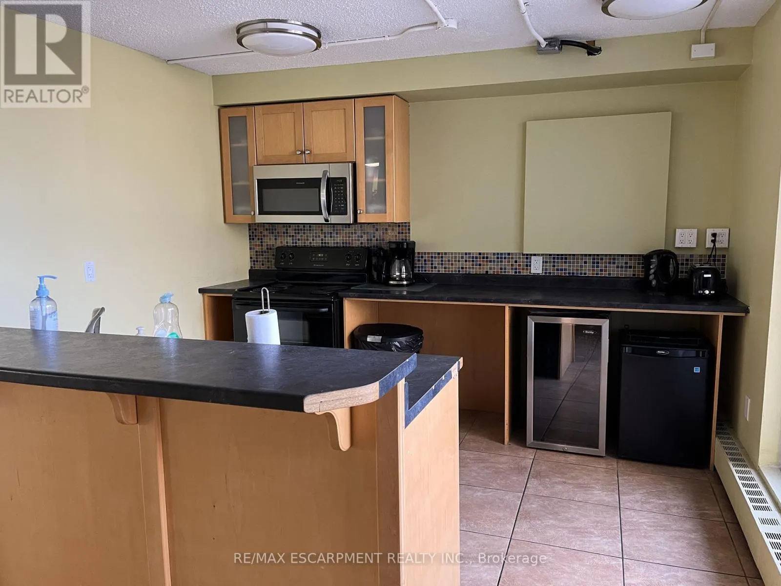 315 - 350 QUIGLEY ROAD
