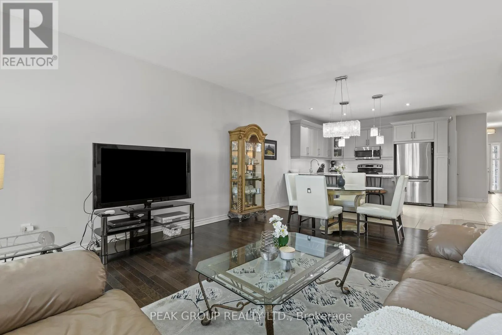 20 - 4399 MONTROSE ROAD, #20