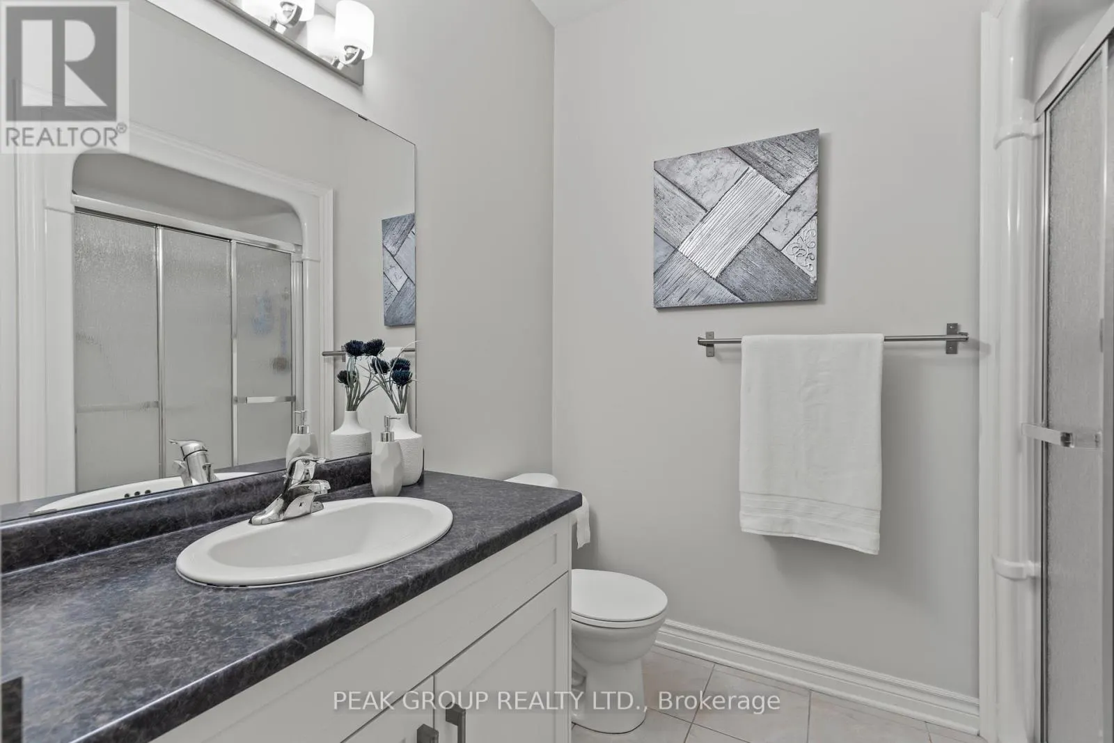 20 - 4399 MONTROSE ROAD, #20