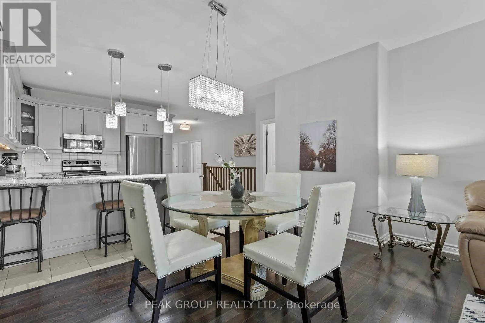 20 - 4399 MONTROSE ROAD, #20