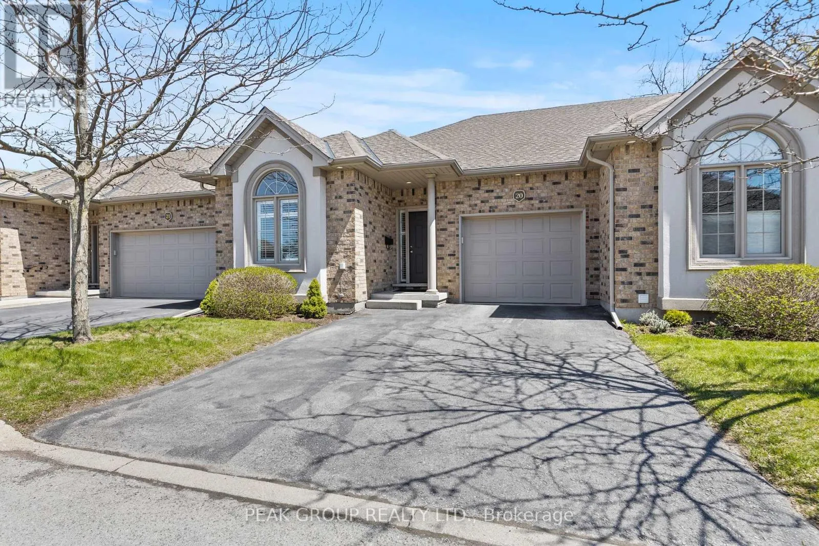 20 - 4399 MONTROSE ROAD, #20