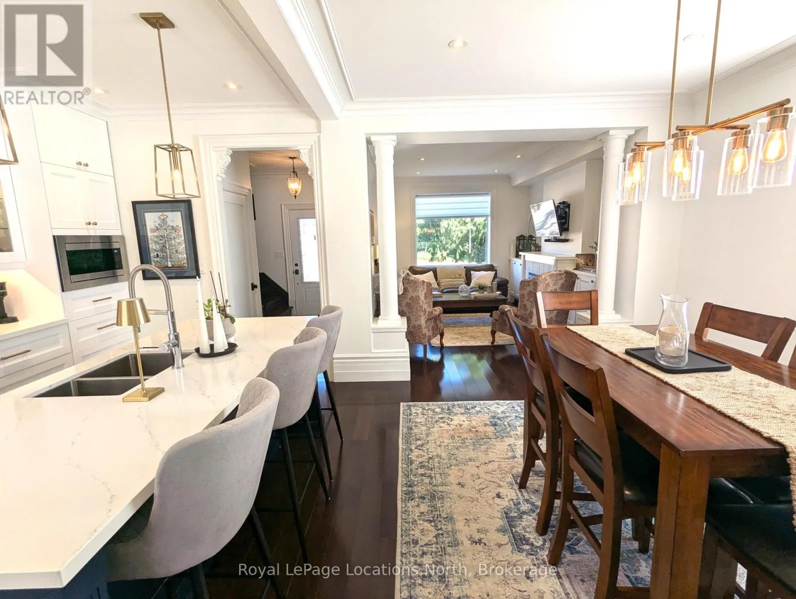107 TROWBRIDGE STREET W