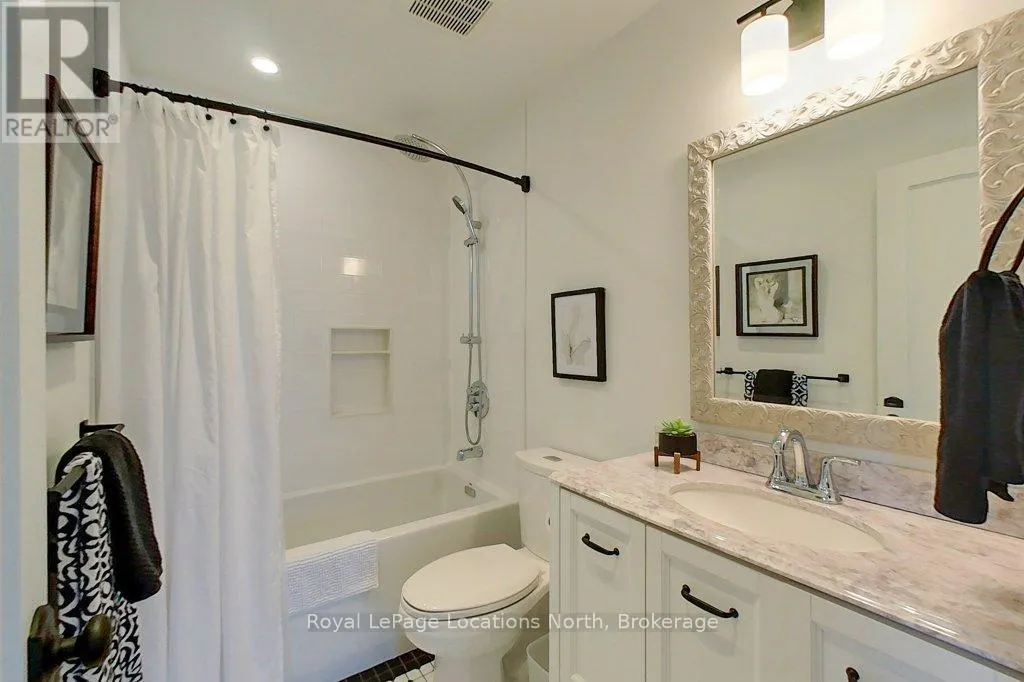 107 TROWBRIDGE STREET W