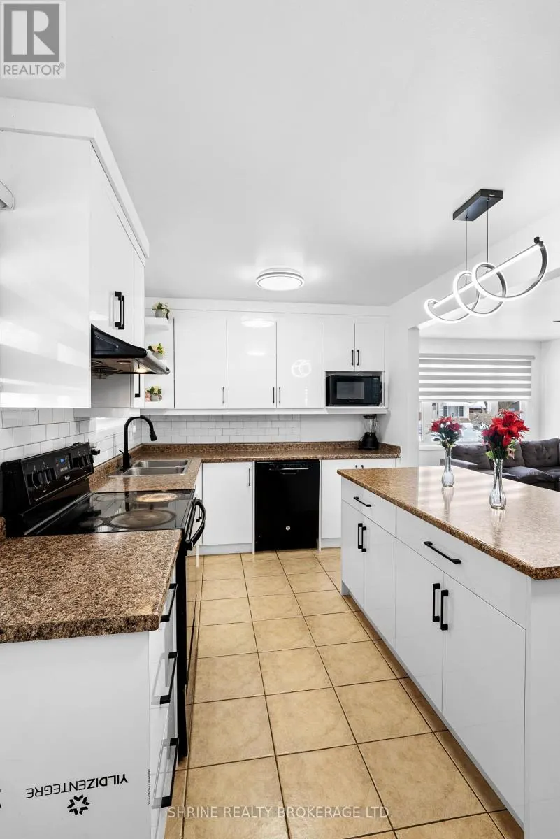 15 GARLAND CRESCENT