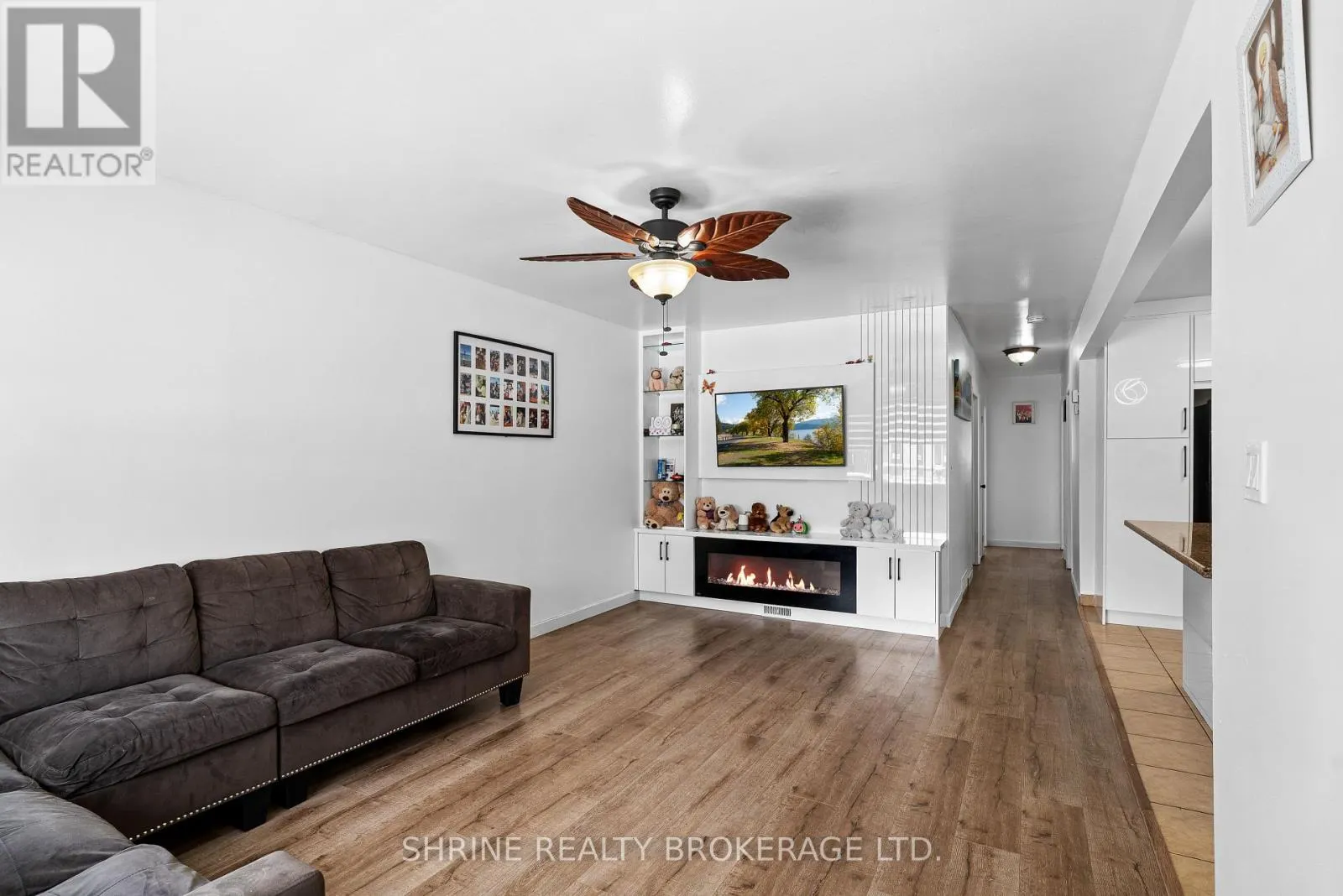 15 GARLAND CRESCENT