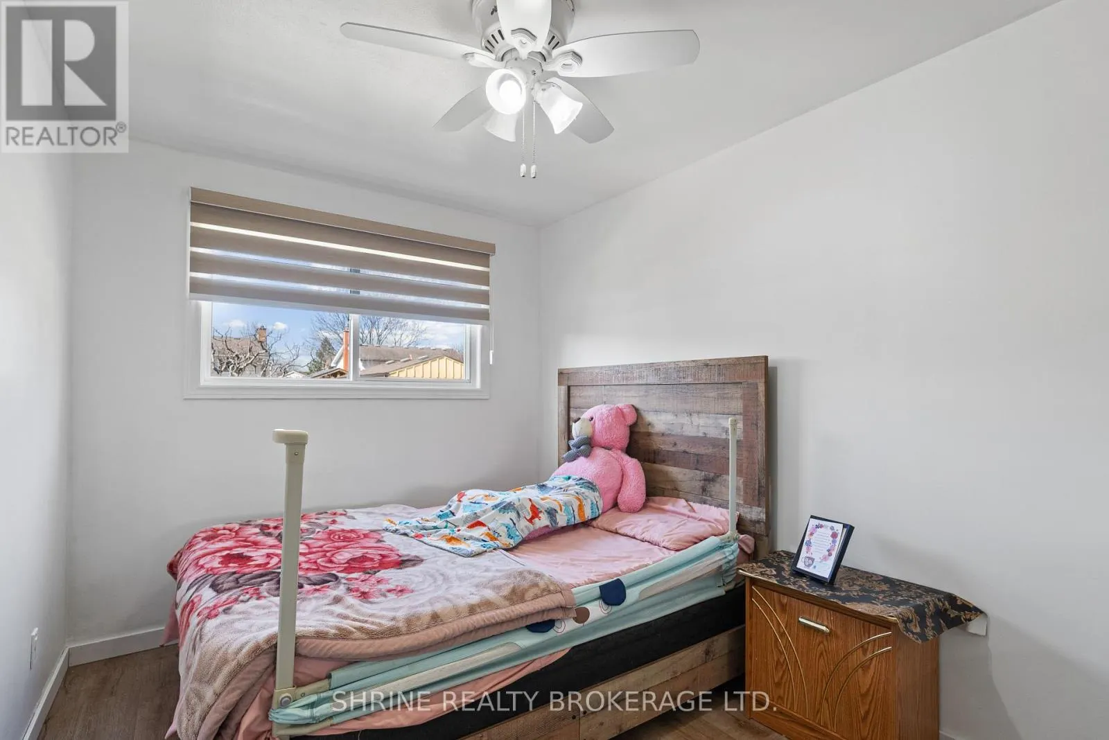 15 GARLAND CRESCENT