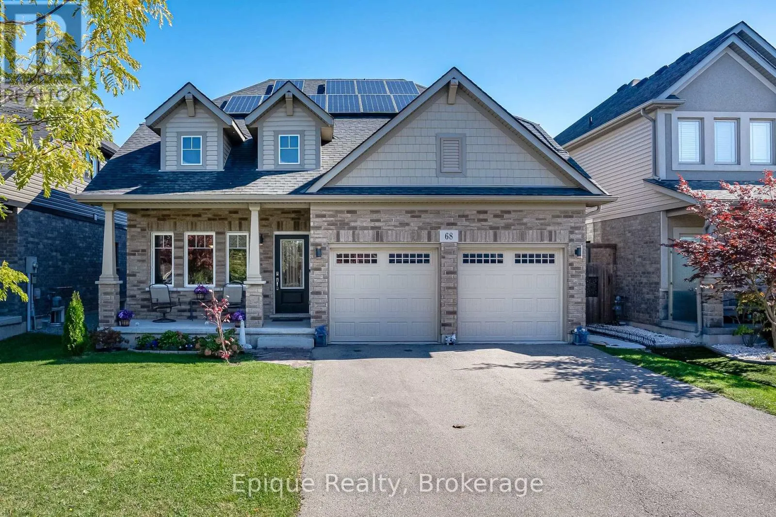 68 ROSELAWN CRESCENT