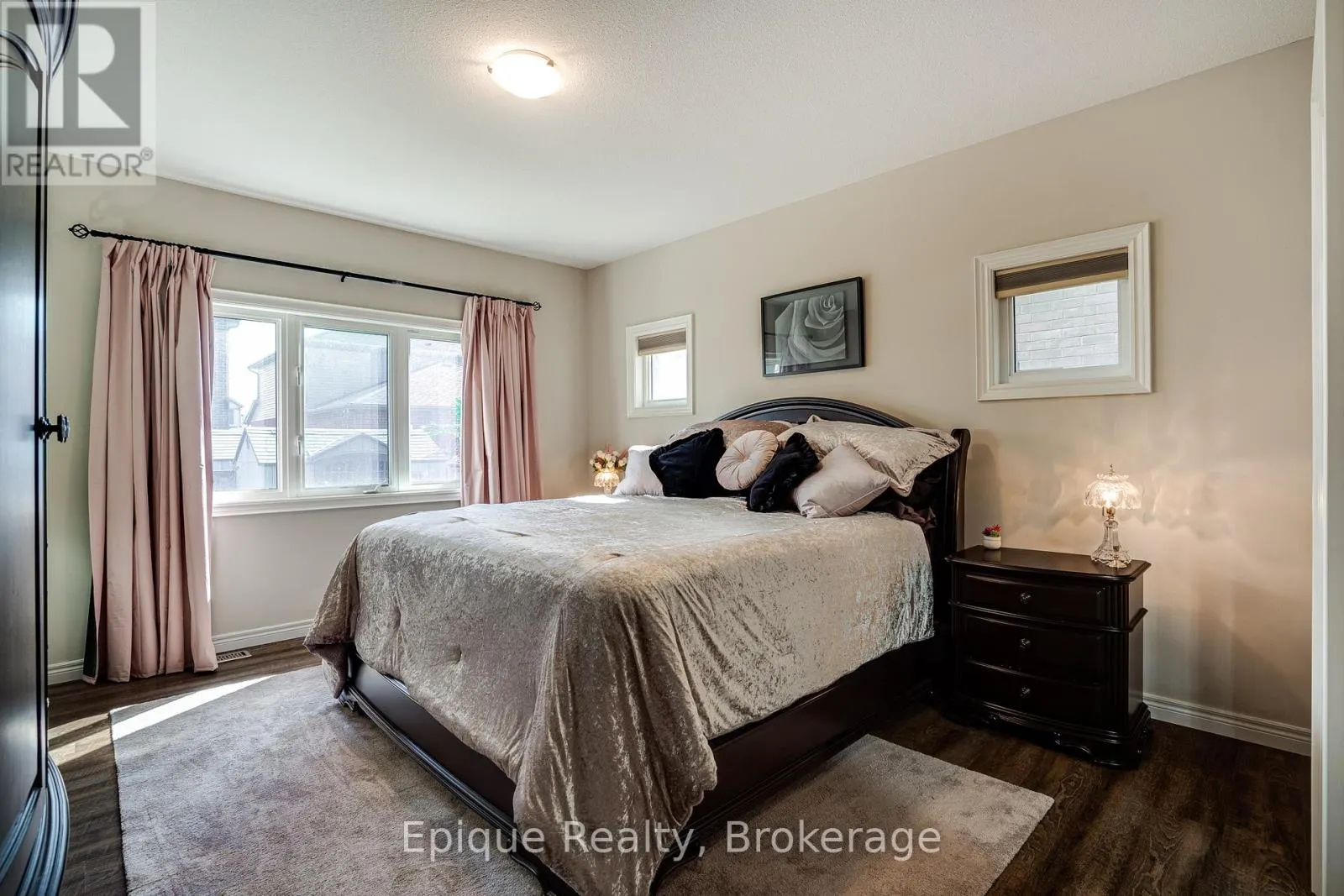 68 ROSELAWN CRESCENT