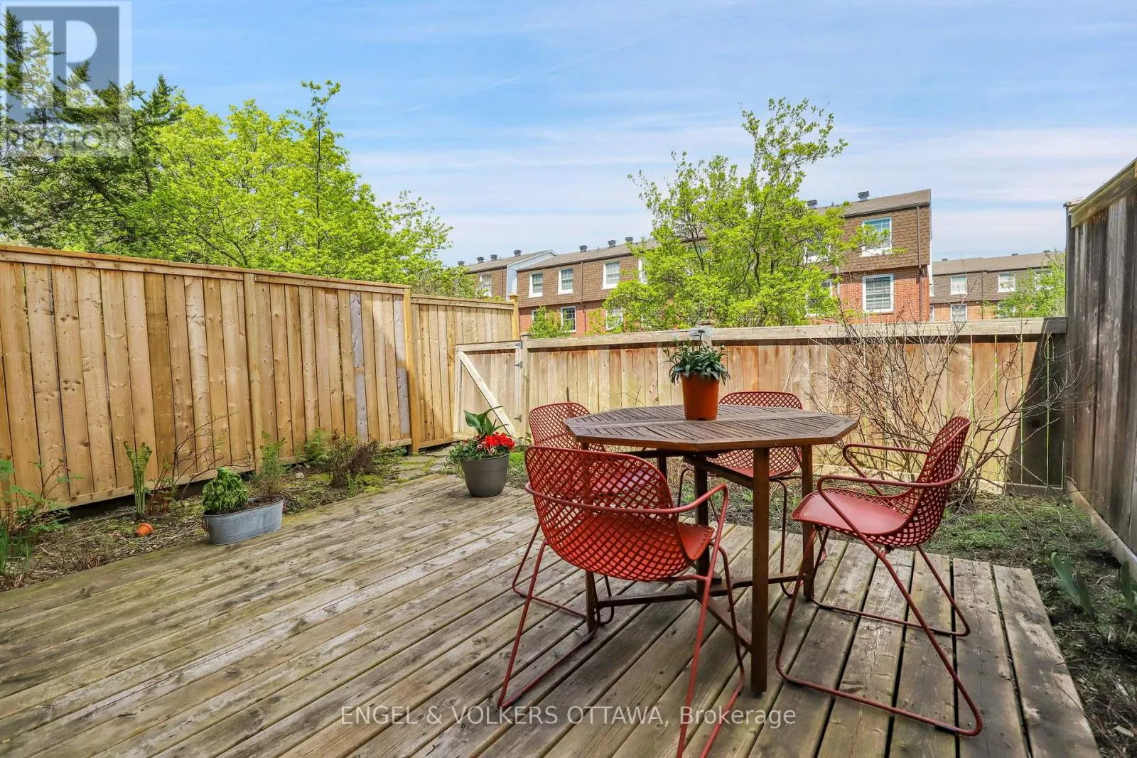 1089 BORDEN SIDE ROAD