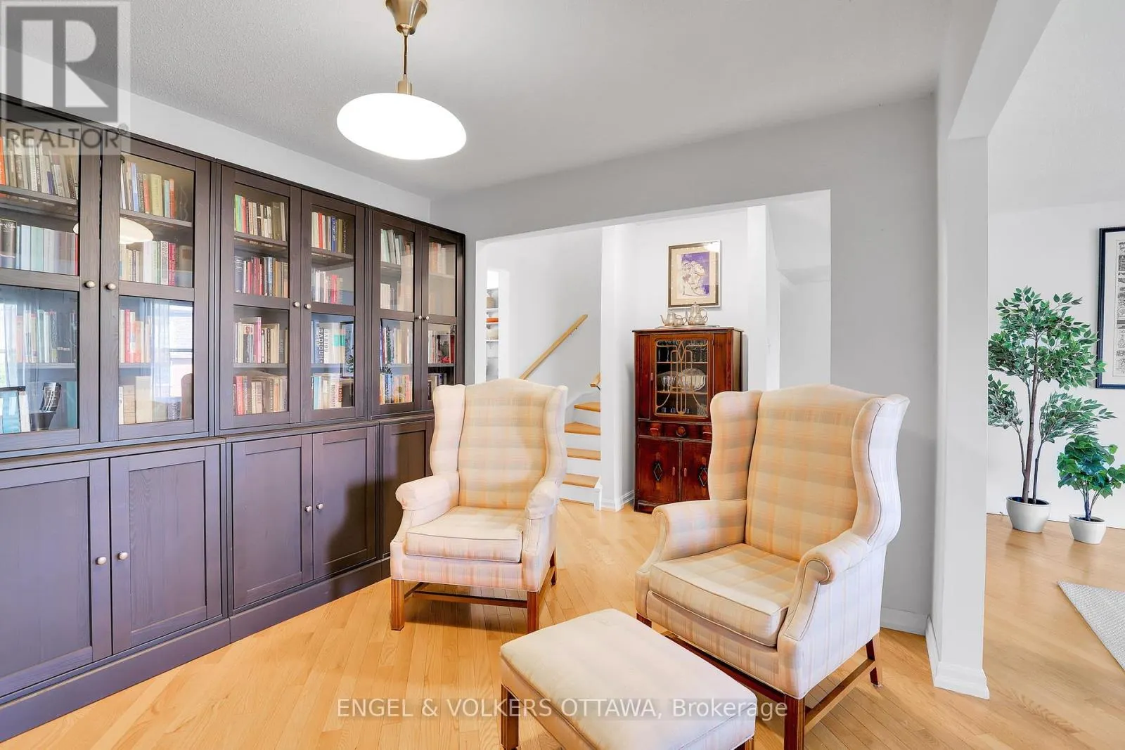 1089 BORDEN SIDE ROAD