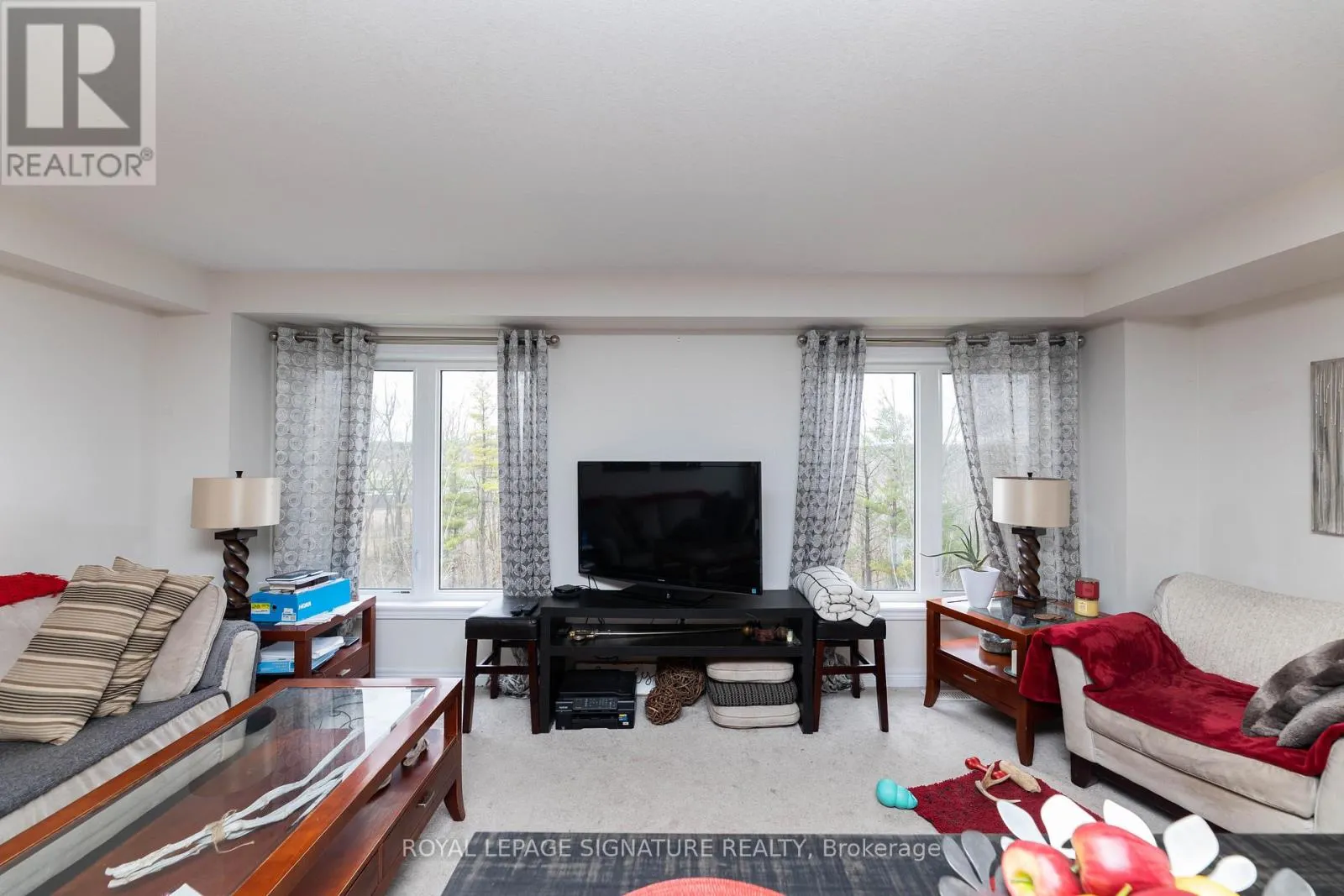 11 - 740 LINDEN DRIVE