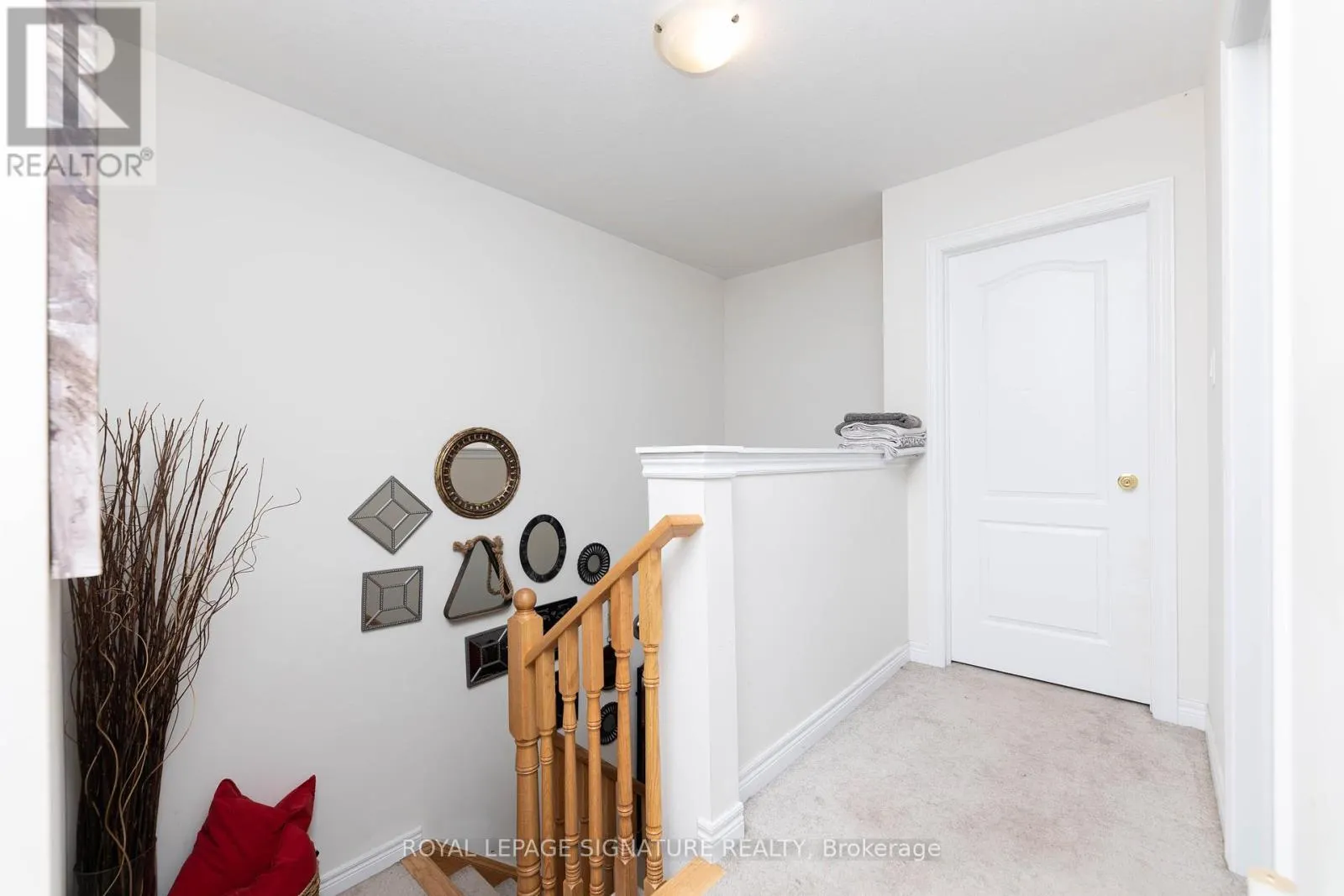 11 - 740 LINDEN DRIVE