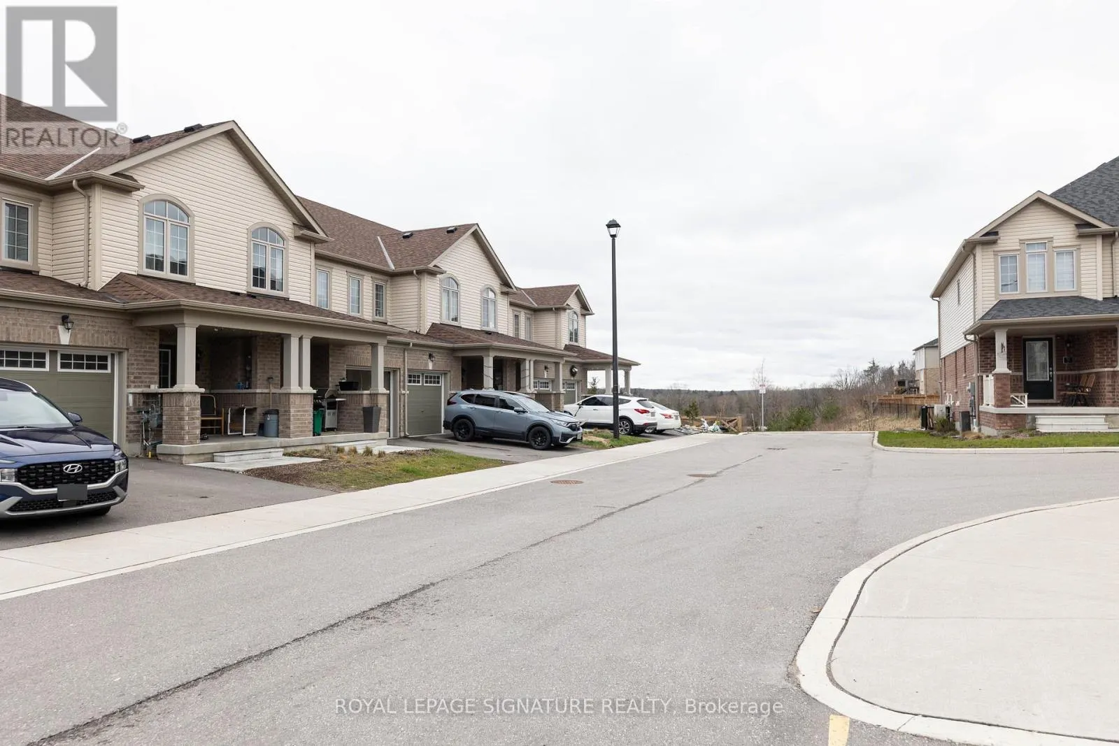 11 - 740 LINDEN DRIVE