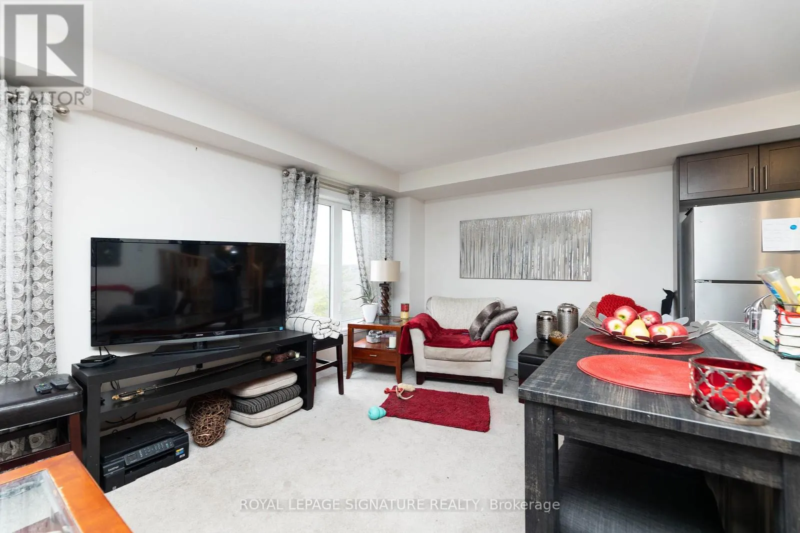 11 - 740 LINDEN DRIVE