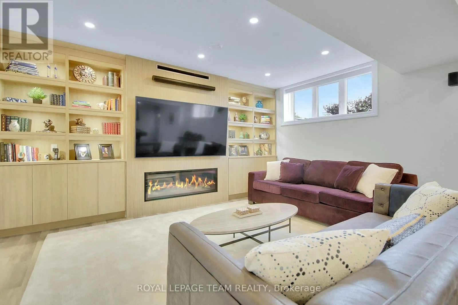 4019 PERENNIAL WAY