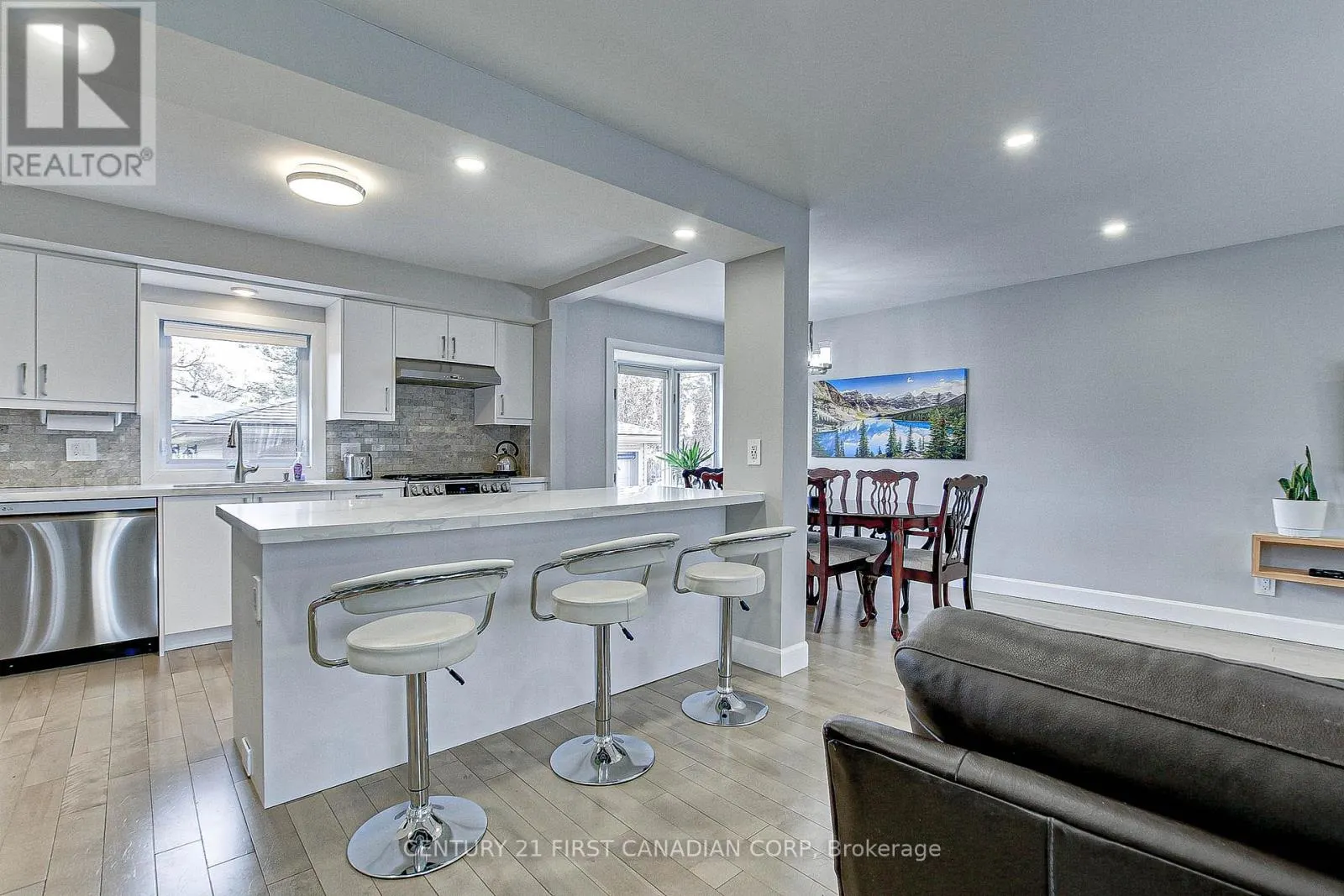 1473 GLENGARRY AVENUE