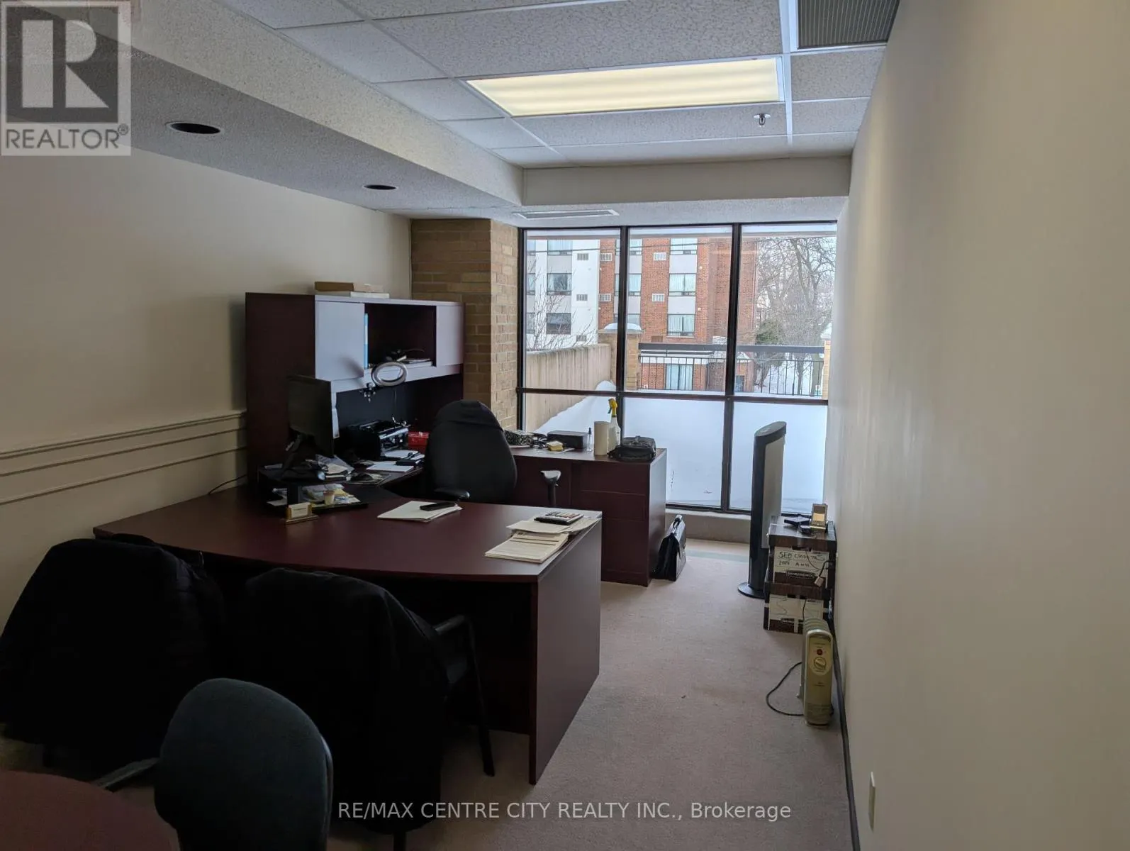 220 - 379 DUNDAS STREET, #220