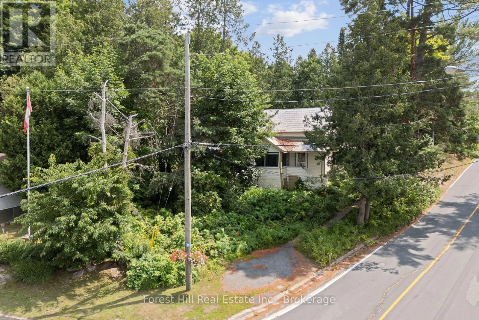 1093 MAIN STREET