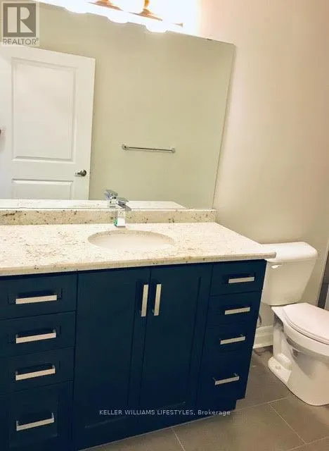 512 - 260 VILLAGE WALK BOULEVARD, #512
