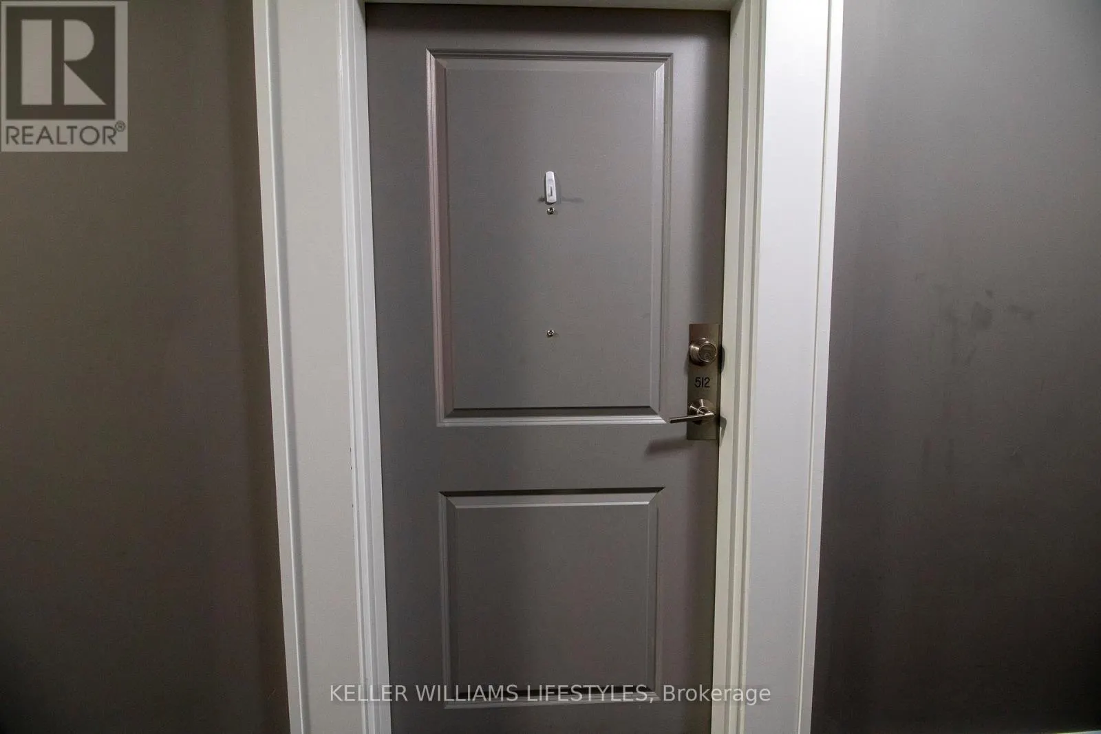512 - 260 VILLAGE WALK BOULEVARD, #512